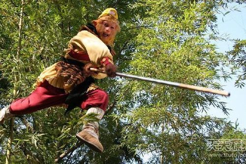 Vì sao Tôn Ngộ Không náo loạn địa phủ, Diêm Vương vẫn phải 'bó tay'?