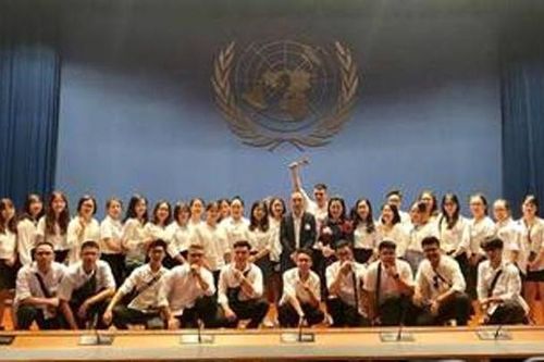 Trường Đại học Kinh tế: 'Du học không gián đoạn' với môi trường học tập quốc tế ngay tại Việt Nam