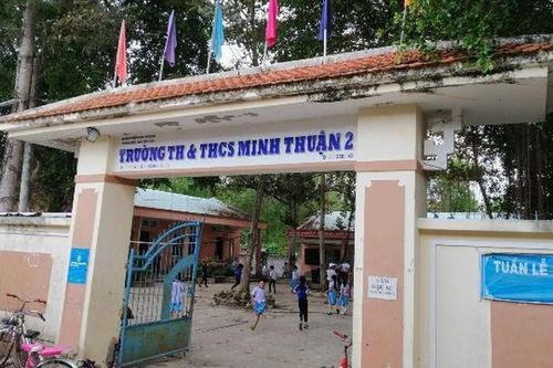 Phản hồi thông tin 'quên' làm nhà vệ sinh ở U Minh Thượng