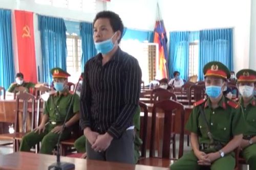 Nhận 7 năm tù giam vì tội đưa người nhập cảnh trái phép