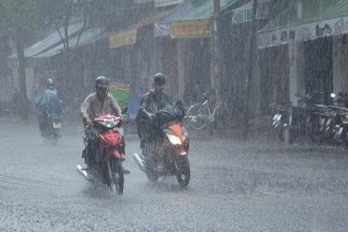 Ngày mai chấm dứt nắng nóng, Bắc Bộ mưa giông diện rộng kéo dài
