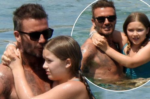 Harper phổng phao ở tuổi lên 9, đi biển cùng bố David Beckham và các anh trai