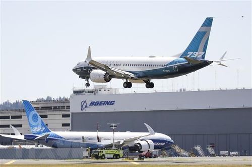 Boeing tiếp tục gặp khủng hoảng với các đơn đặt hàng máy bay 737 MAX