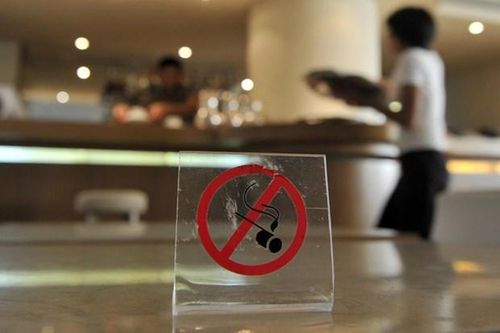 Hai tỷ phú tích cực đóng góp cho chiến lược kiểm soát thuốc lá