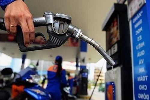 Từ 15 giờ ngày 12/8 giá xăng dầu trong nước giảm nhẹ