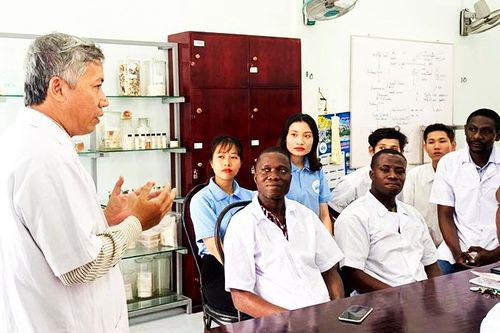 Phát huy thế mạnh về nghiên cứu khoa học