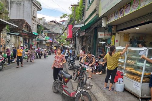 Người dân chủ quan, chỉ nhắc nhở vi phạm sẽ còn nhiều