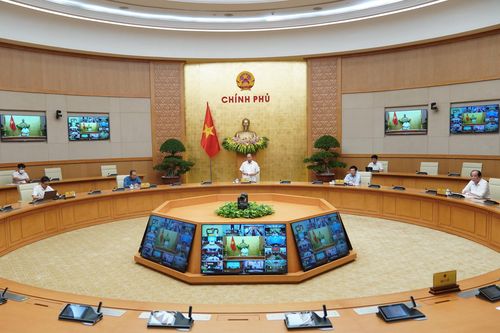 Tiến bước trong gió ngược