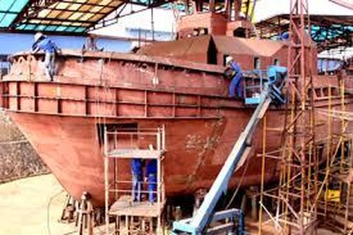 Làm giám sát đóng tàu thủy có cần chứng chỉ hành nghề?