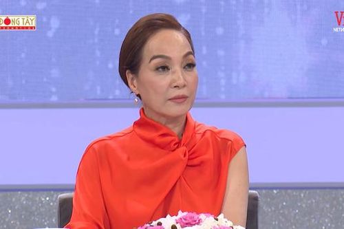 NSND Lê Khanh lần đầu thừa nhận từng bị người yêu 9 năm ngoại tình