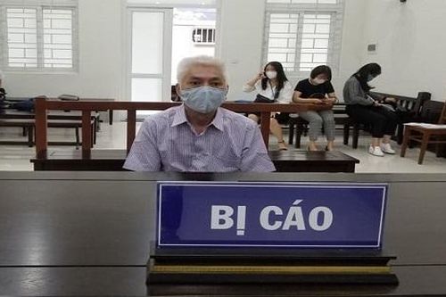 Dùng chày đập chết vợ rồi đến cơ quan Công an đầu thú