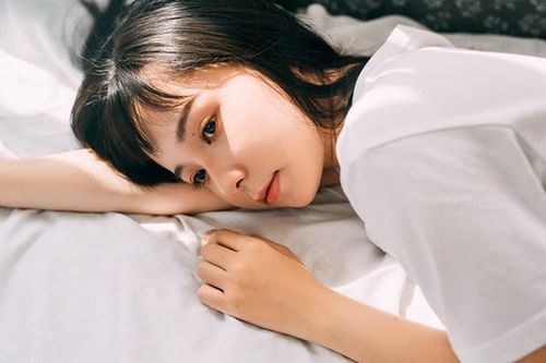 Vẻ mong manh, thuần khiết của nữ sinh 10X Bến Tre thi Hoa hậu Việt Nam