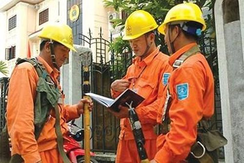 Bộ Công thương: Chọn phương án nào thì chi phí tiền điện sẽ giảm so với giá điện hiện hành!