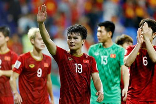 FIFA hoãn các trận đấu của vòng loại World Cup 2022; Barca xác nhận có ca dương tính Covid-19