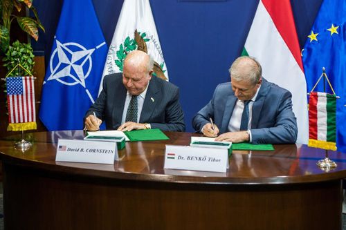 Hungary và Mỹ đạt thỏa thuận quân sự lịch sử trị giá 1 tỷ USD