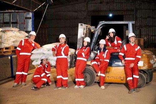 Học sinh Việt vô địch khởi nghiệp trẻ quốc tế nhờ tái chế lõi ngô