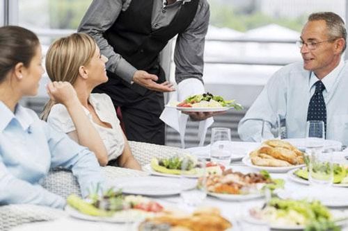 9 món ăn mà nhân viên nhà hàng khuyên bạn tuyệt đối không gọi, cái thứ 4 sẽ khiến bạn 'sốc'