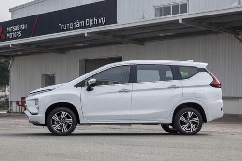 Mitsubishi Xpander giá rẻ, bỏ xa Toyota Innova, Suzuki Ertiga ở phân khúc MPV
