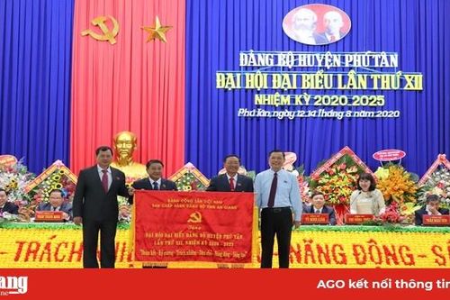 Khai mạc Đại hội Đại biểu Đảng bộ huyện Phú Tân lần thứ XII (nhiệm kỳ 2020-2025)