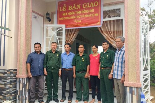 Tặng nhà nghĩa tình đồng đội cho cựu chiến binh ở Bảo Lâm
