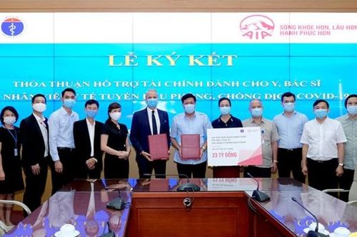 23 tỷ đồng hỗ trợ tài chính dành cho y bác sĩ và nhân viên y tế tuyến đầu chống dịch COVID-19
