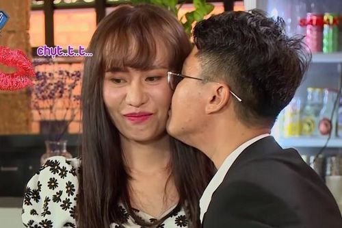 Nữ chính show hẹn hò 40 tuổi mới nhận ra thích con gái