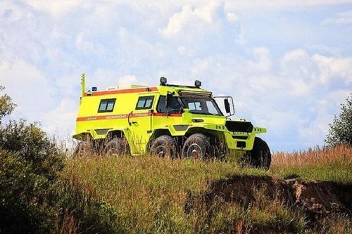 Avtoros Shaman Ambulance - xe cứu thương 8x8 chấp mọi địa hình