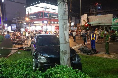 Nữ tài xế 23 tuổi húc hàng loạt xe máy khai gì?