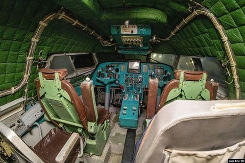 Đột nhập vào trong 'siêu quái thú' Ekranoplan MD-160 của Nga