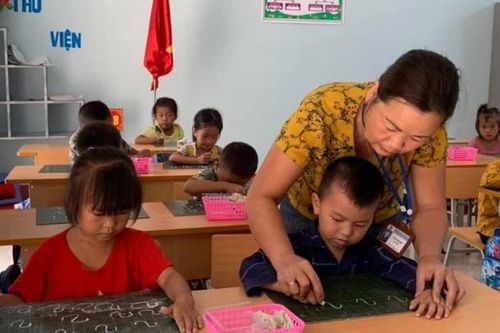 Tuyển sinh đầu cấp tại miền núi: Hóa giải điểm khó
