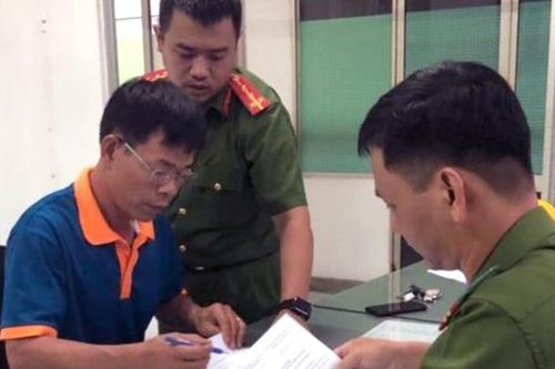 Nguyên phó chánh án bị truy tố tội 'xâm phạm chỗ ở của người khác'