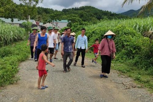 Tiếp bài Trại lợn gây ô nhiễm ở Bá Thước (Thanh Hóa): Dân khổ vì chính quyền cấp phép ẩu