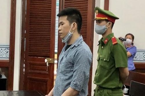 Bôi đen 'mắt thần' camera, tài xế trộm hơn 3 tỷ đồng của công ty