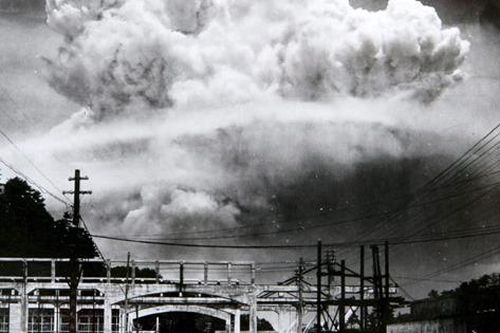 Vì sao Mỹ thả quả bom nguyên tử thứ hai sau khi hủy diệt Hiroshima?