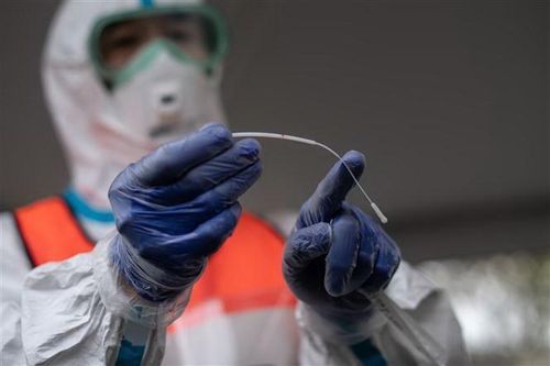 Nhật Bản: Chính phủ trợ cấp cho các trường đại học xét nghiệm PCR