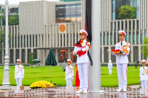 Lễ thượng cờ rủ Quốc tang nguyên Tổng bí thư Lê Khả Phiêu