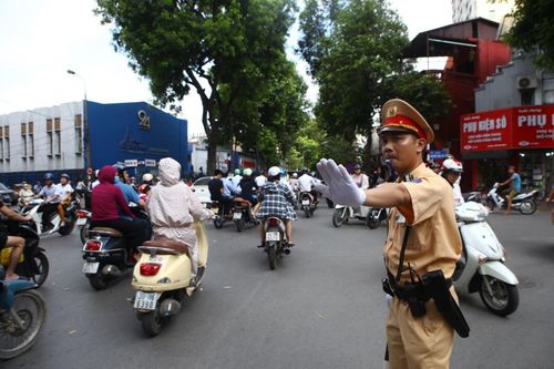 Đảm bảo an ninh, an toàn giao thông phục vụ Lễ viếng nguyên Tổng Bí thư Lê Khả Phiêu