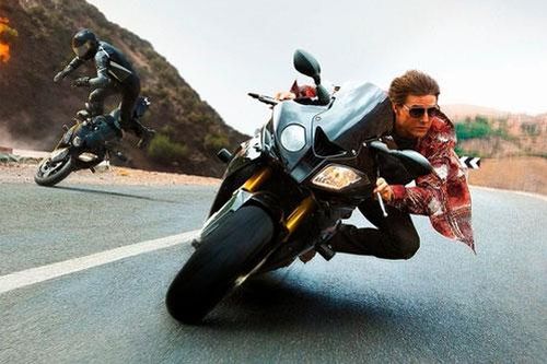 Xe nổ trên phim trường của Tom Cruise