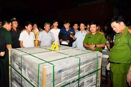 TP.HCM: Tạm giữ 5 đối tượng trong đường dây 40kg ma túy giấu trong đá xây dựng