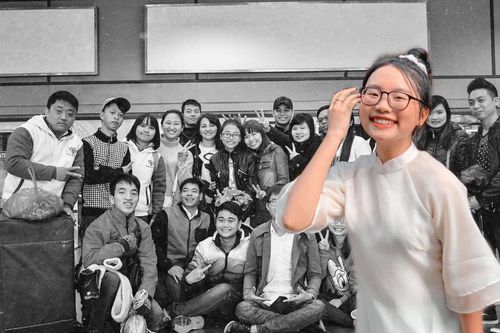 Xúc động với tâm thư Phương Mỹ Chi gửi đến FC: 'Các anh chị thương em từ lúc em lớp 4 đó'
