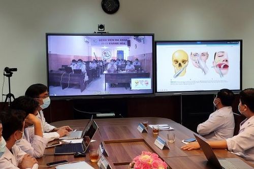 BV Răng Hàm Mặt Trung ương TP.HCM khám chữa bệnh từ xa để phòng chống dịch COVID-19