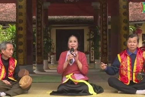 Văn hóa dân gian hồi sinh từ một ngôi làng