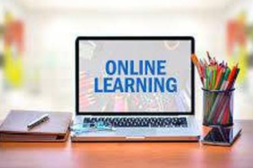 Romania: Cung cấp miễn phí thiết bị học trực tuyến