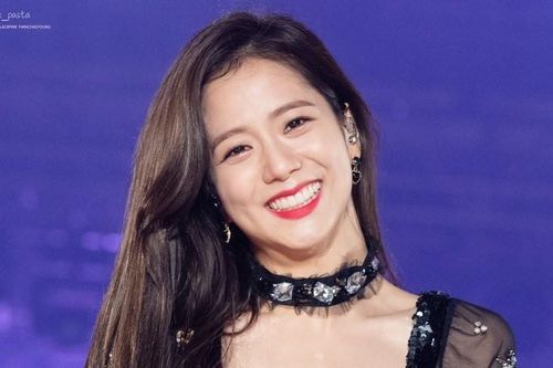'Nụ cười hình trái tim' là thế nào mà các idol này được người Hàn khen hết lời?