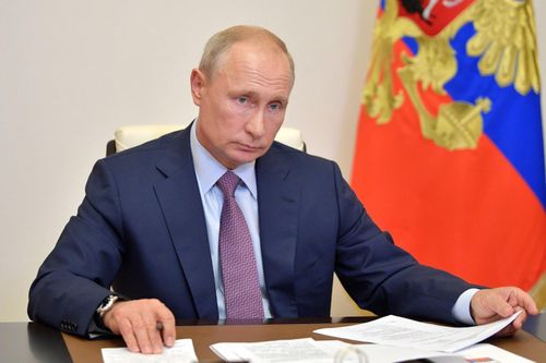Tổng thống Putin kêu gọi họp khẩn về cấm vận vũ khí với Iran