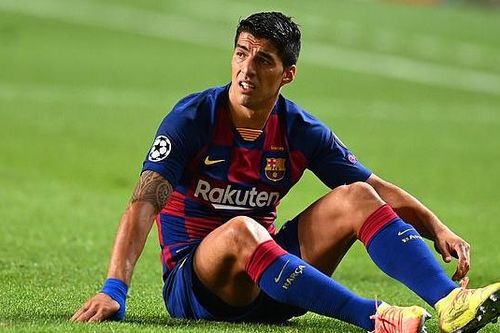 Barca: Hiệp 1 thảm họa của Suarez, chạm bóng nhiều nhất ở... khu vực giao bóng