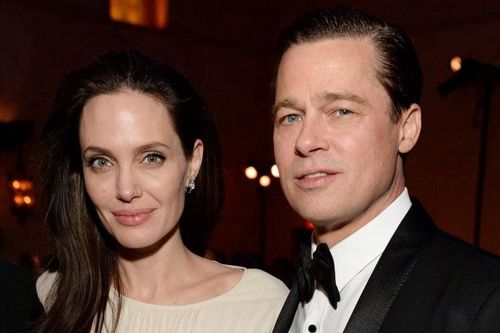 Bốn năm sau ly hôn, Angelina Jolie - Brad Pitt tiếp tục căng thẳng ở tòa