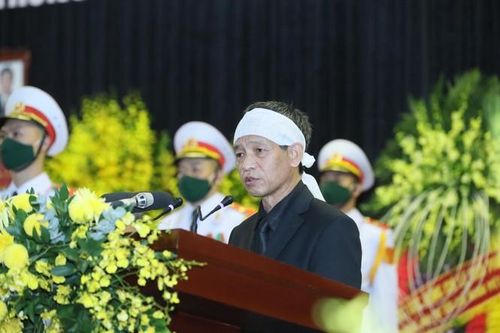 Xúc động lời 'tâm sự muộn' của con trai nguyên Tổng Bí thư Lê Khả Phiêu