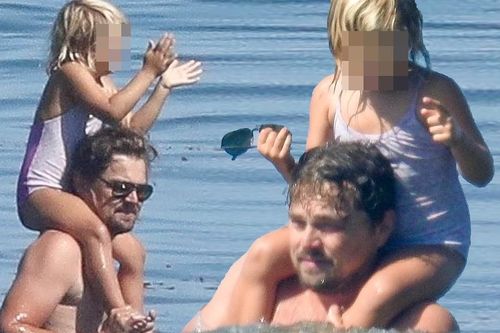 Leonardo DiCaprio hiếm hoi 'bỏ rơi' tình trẻ để ở bên gia đình