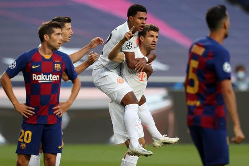 Cận cảnh Bayern Munich gieo nỗi kinh hoàng cho Barcelona